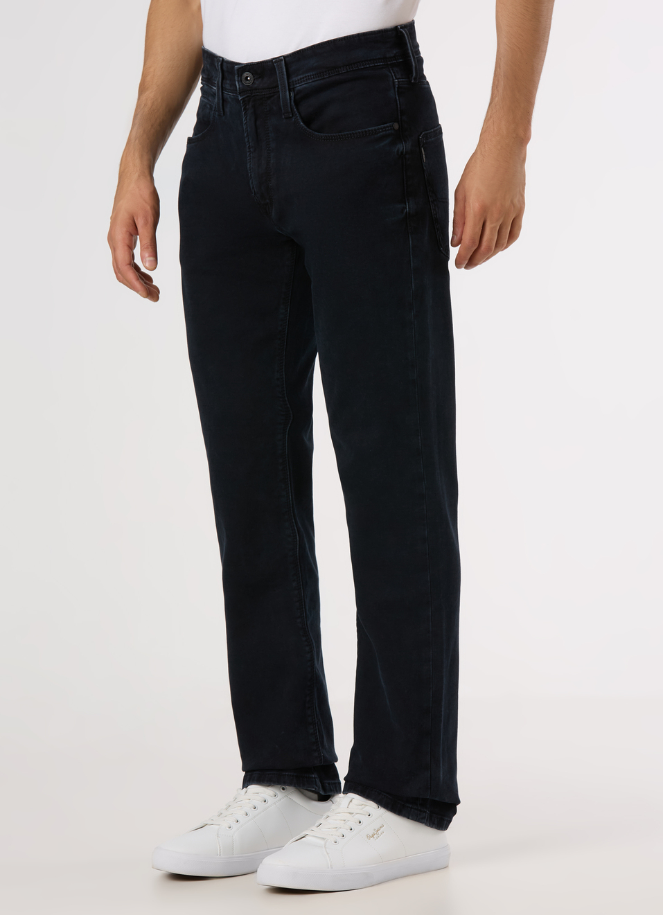 Men Black Mid Rise Straight Fit Stretchable Jeans, , large image number 3