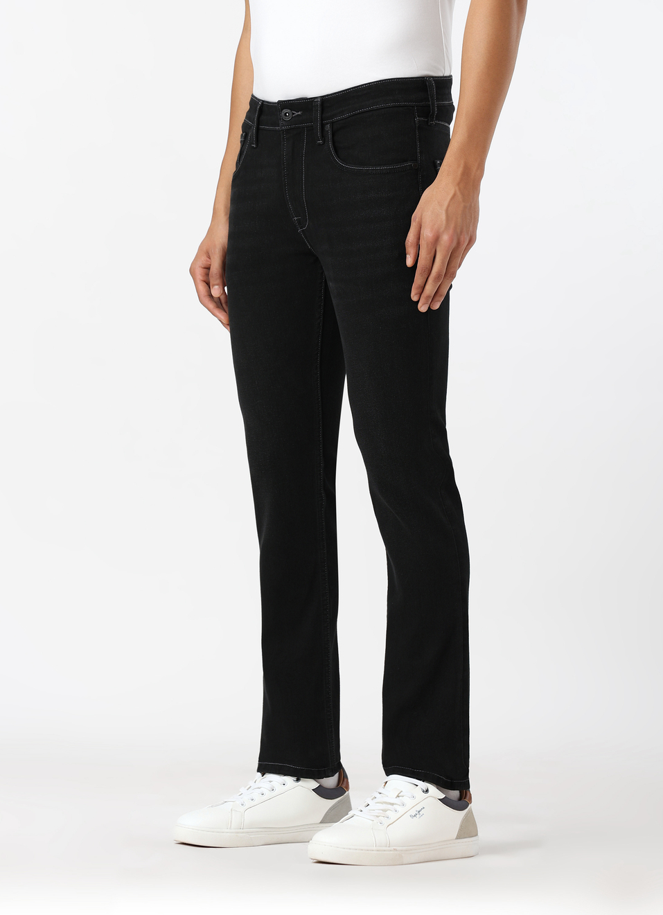 Men Black Low Rise Slim Fit Tapered Stretchable Jeans, , large image number 3