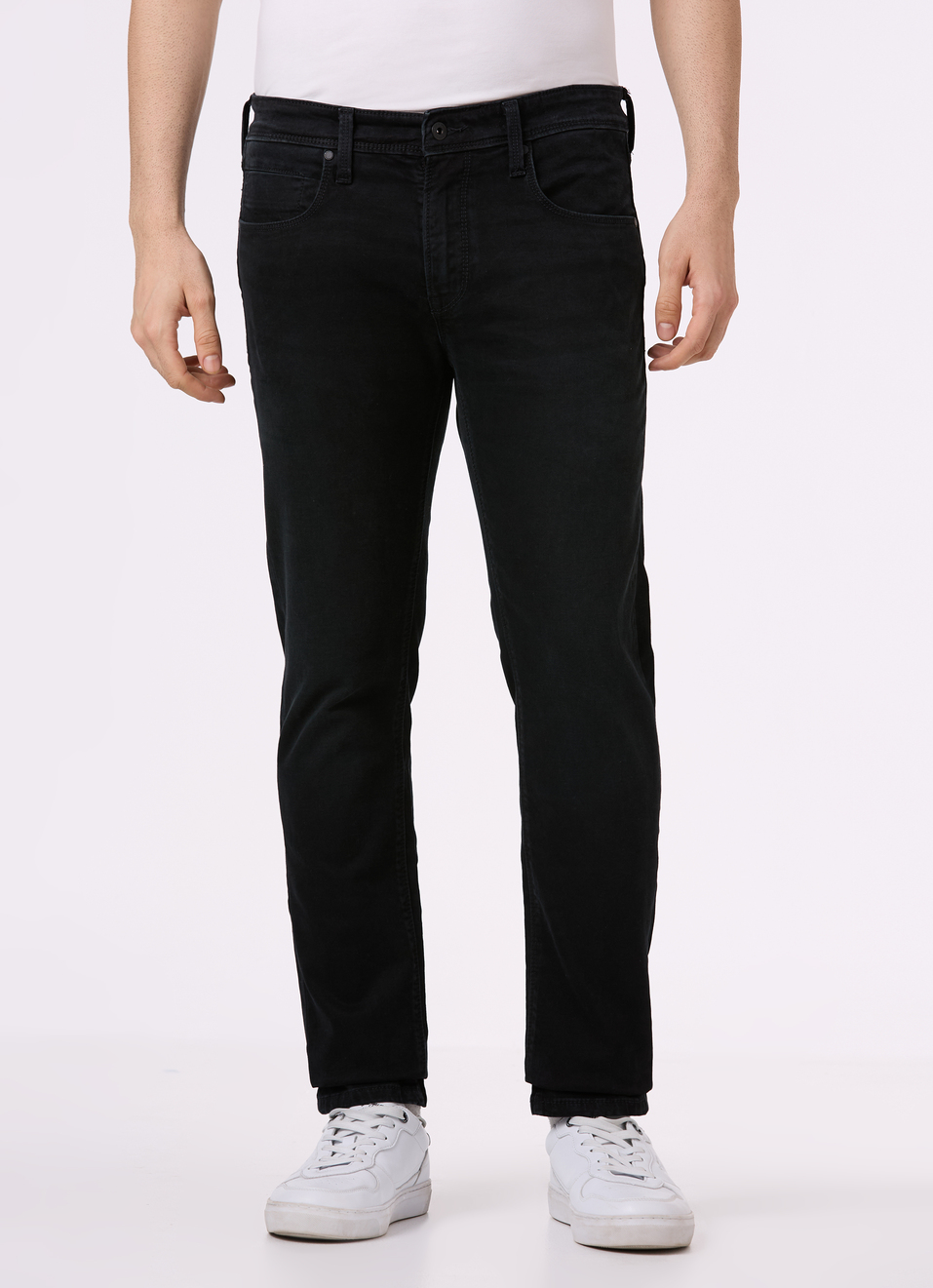 Men Black Low Rise Slim Fit Tapered Jeans, , large image number 1