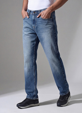 Men Blue Baggy Fit Mid Rise Tapered Leg Jeans