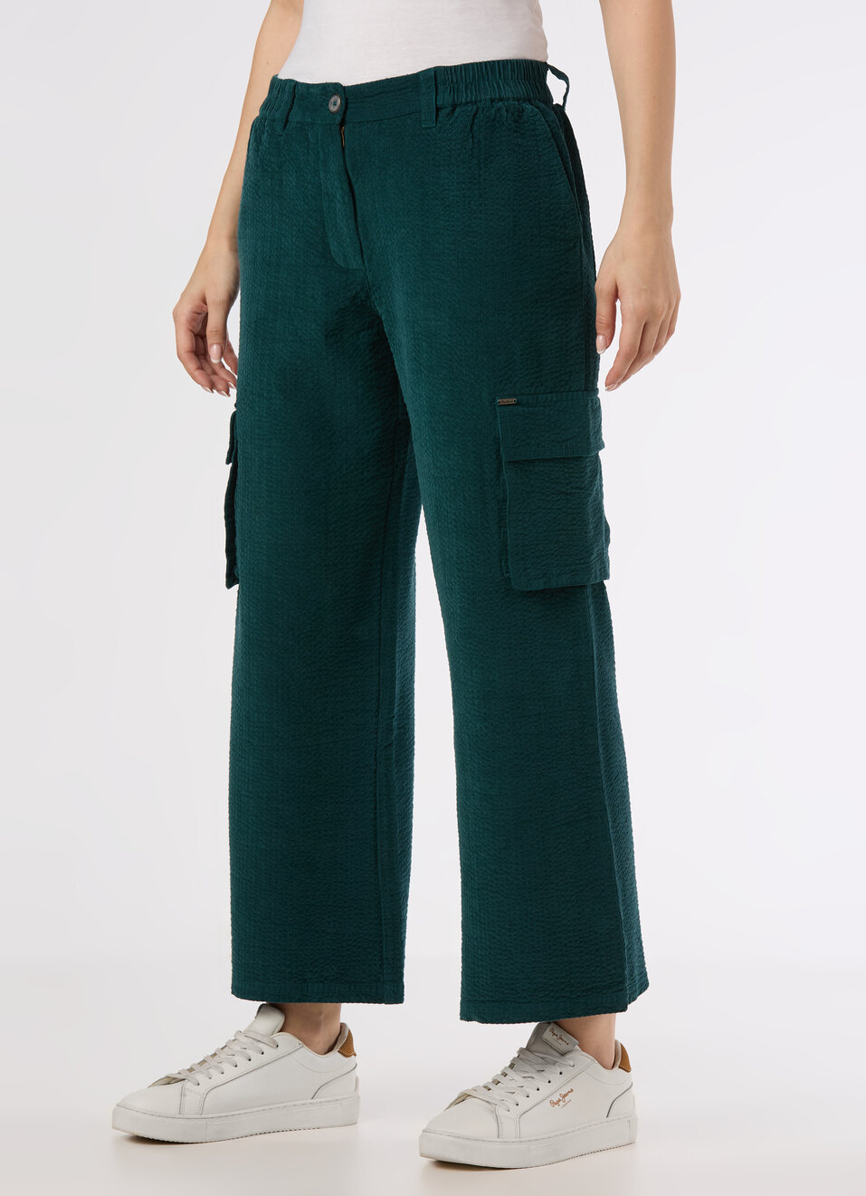 Women Green Mid Rise Relax Fit Cargo Pants, , large image number 3