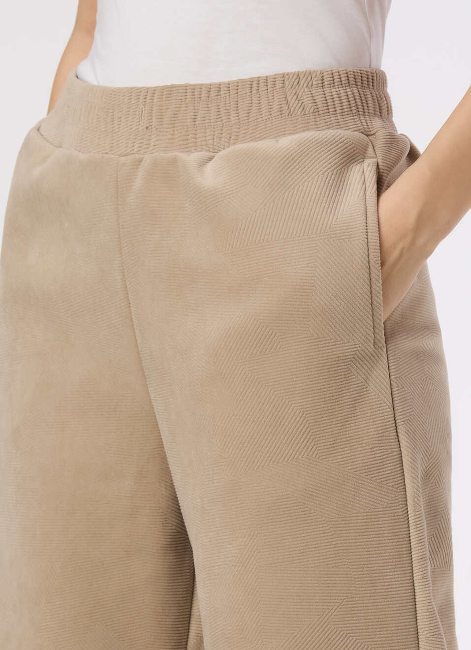 Women Beige Mid Rise Relax Fit Wide Leg Corduroy Pant, , large image number 4