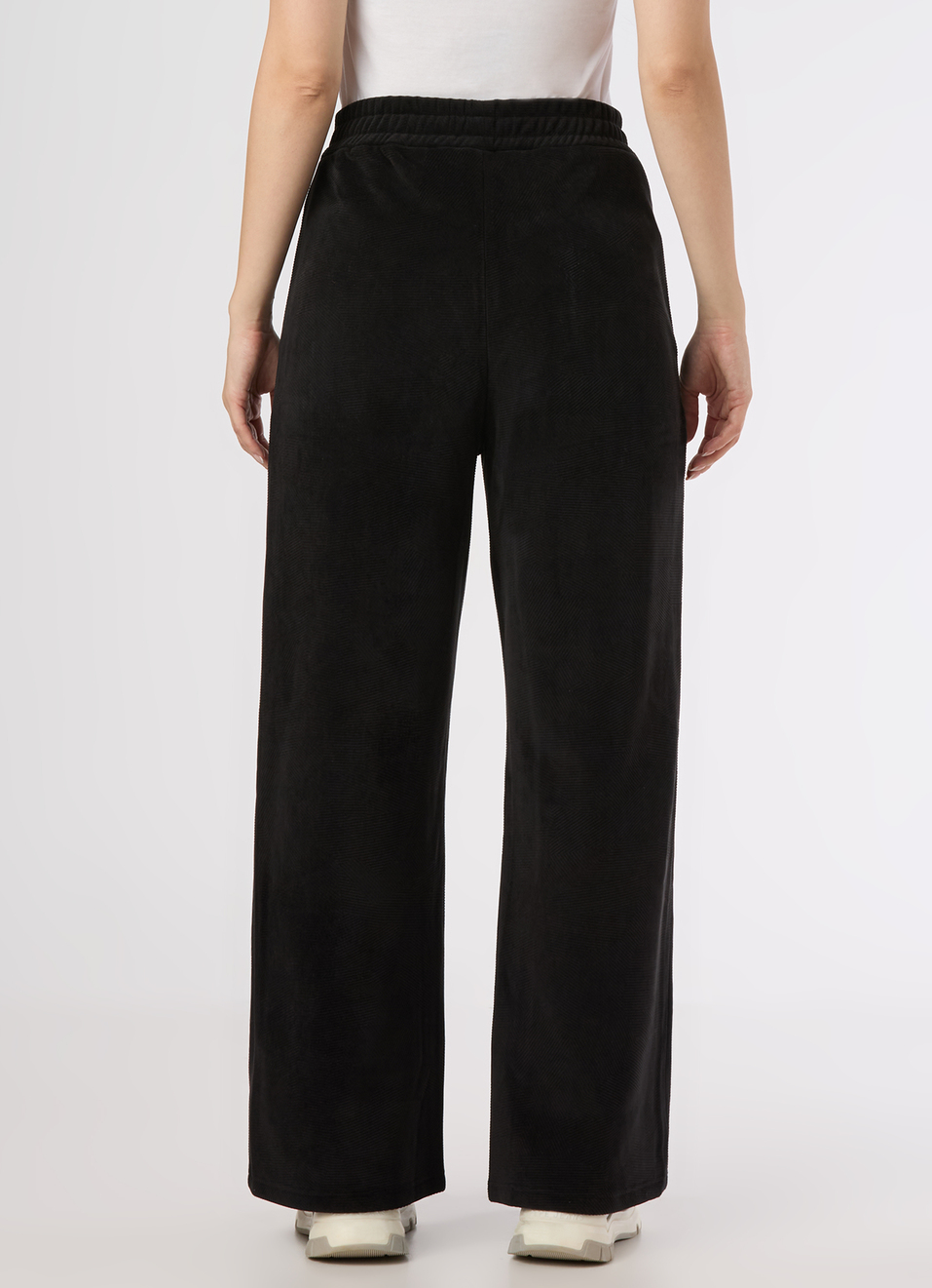 Women Black Mid Rise Relax Fit Wide Leg Corduroy Pant, , large image number 2