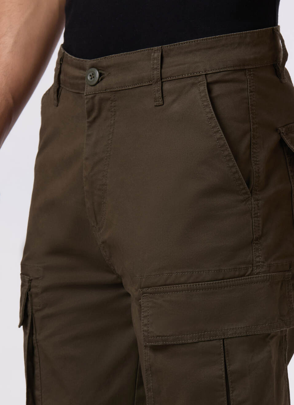 Men Dark Olive Multi-pocket Utility Design Cargo Pants, , large image number 4