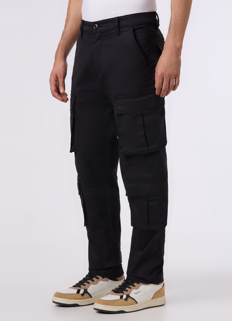 Men Black Multi-pocket Utility Design Cargo Pants, , large image number 3