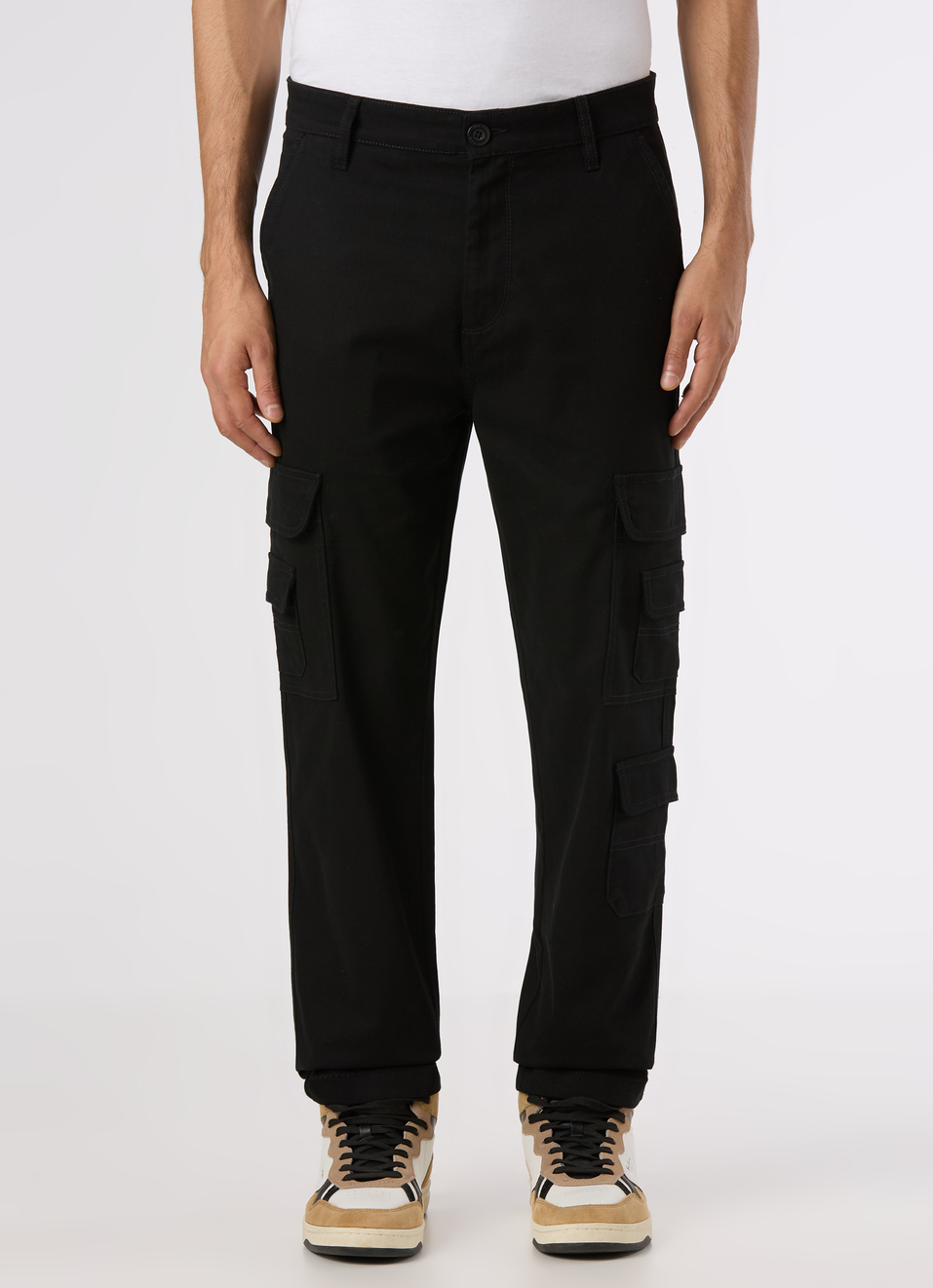 Men Black Multi Pocket Utility Design Cargo Pants, , large image number 1