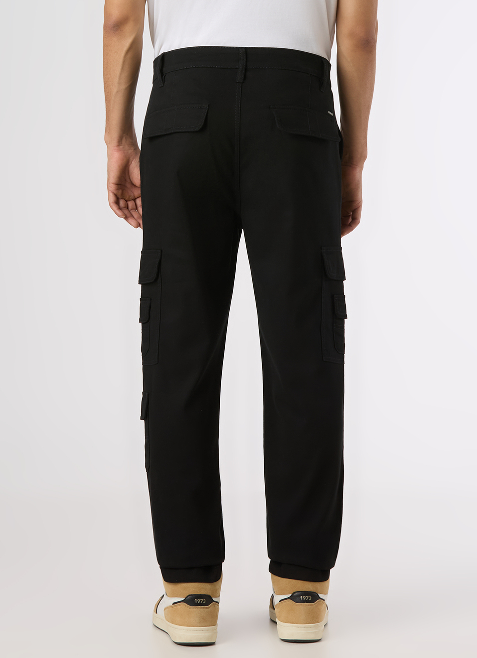 Men Black Multi Pocket Utility Design Cargo Pants, , large image number 2