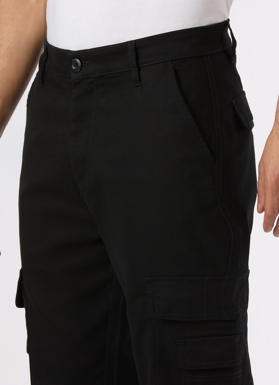 Men Black Multi Pocket Utility Design Cargo Pants, , large image number 4