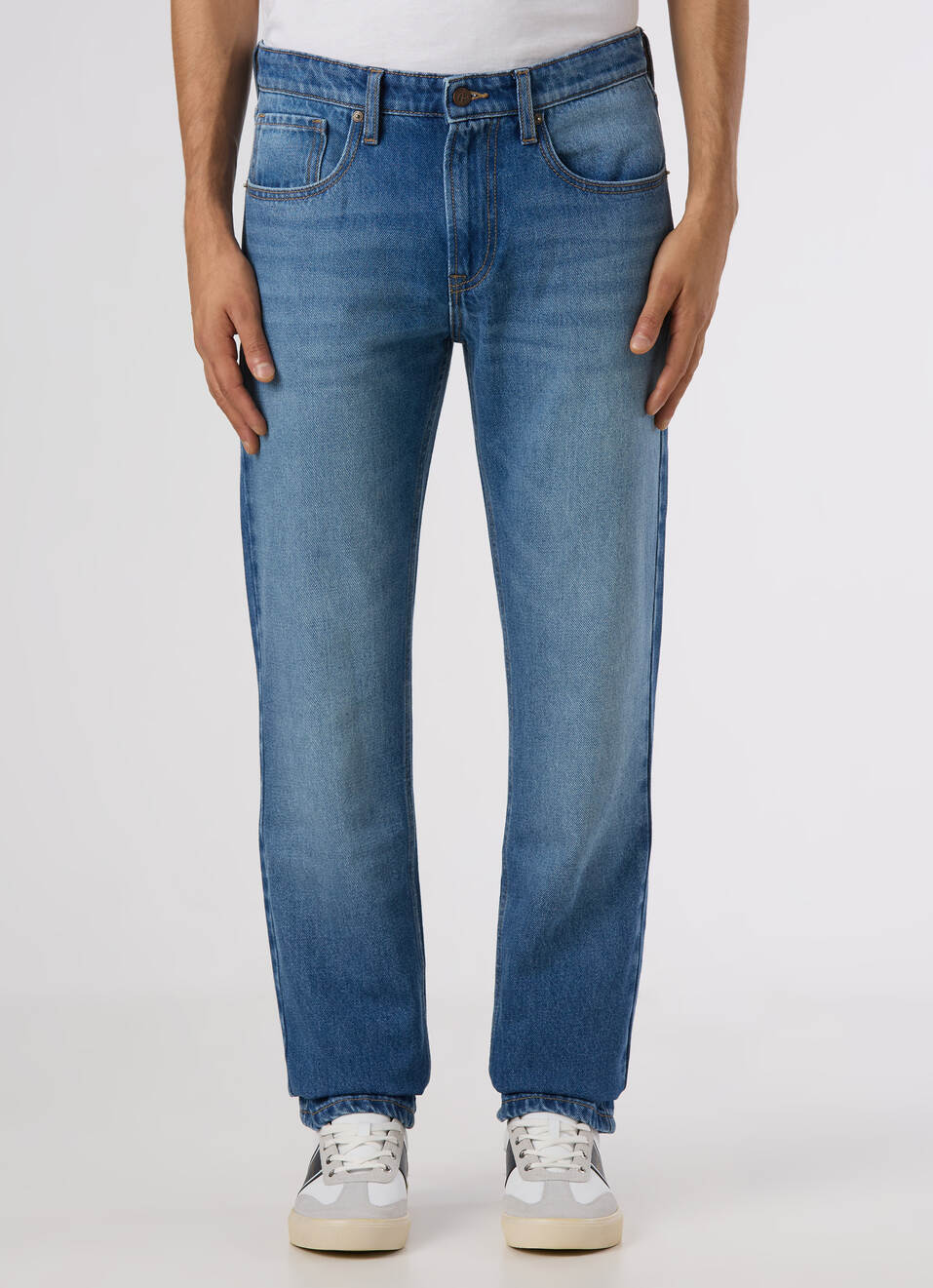 Men Light Blue Mid Rise Straight Fit Jeans, , large image number 1