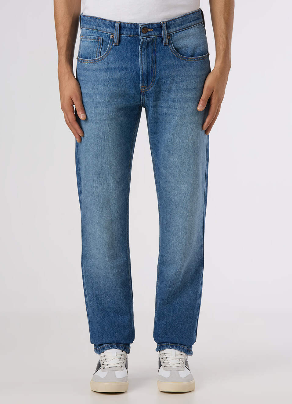 Men Light Blue Mid Rise Straight Fit Jeans, , large image number 5