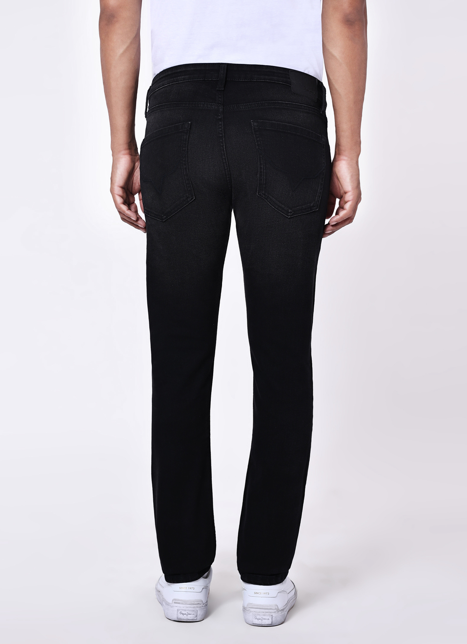 Men Black Mid Rise Slim Fit Stretchable Jeans, , large image number 2