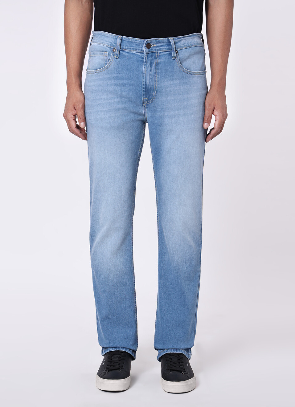 Men Light Blue Mid Rise Stretchable Straight Leg Jeans, , large image number 1