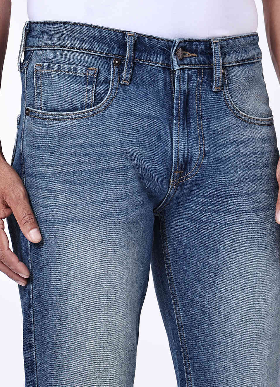 Men Blue Mid Rise Stretchable Straight Leg Jeans, , large image number 4