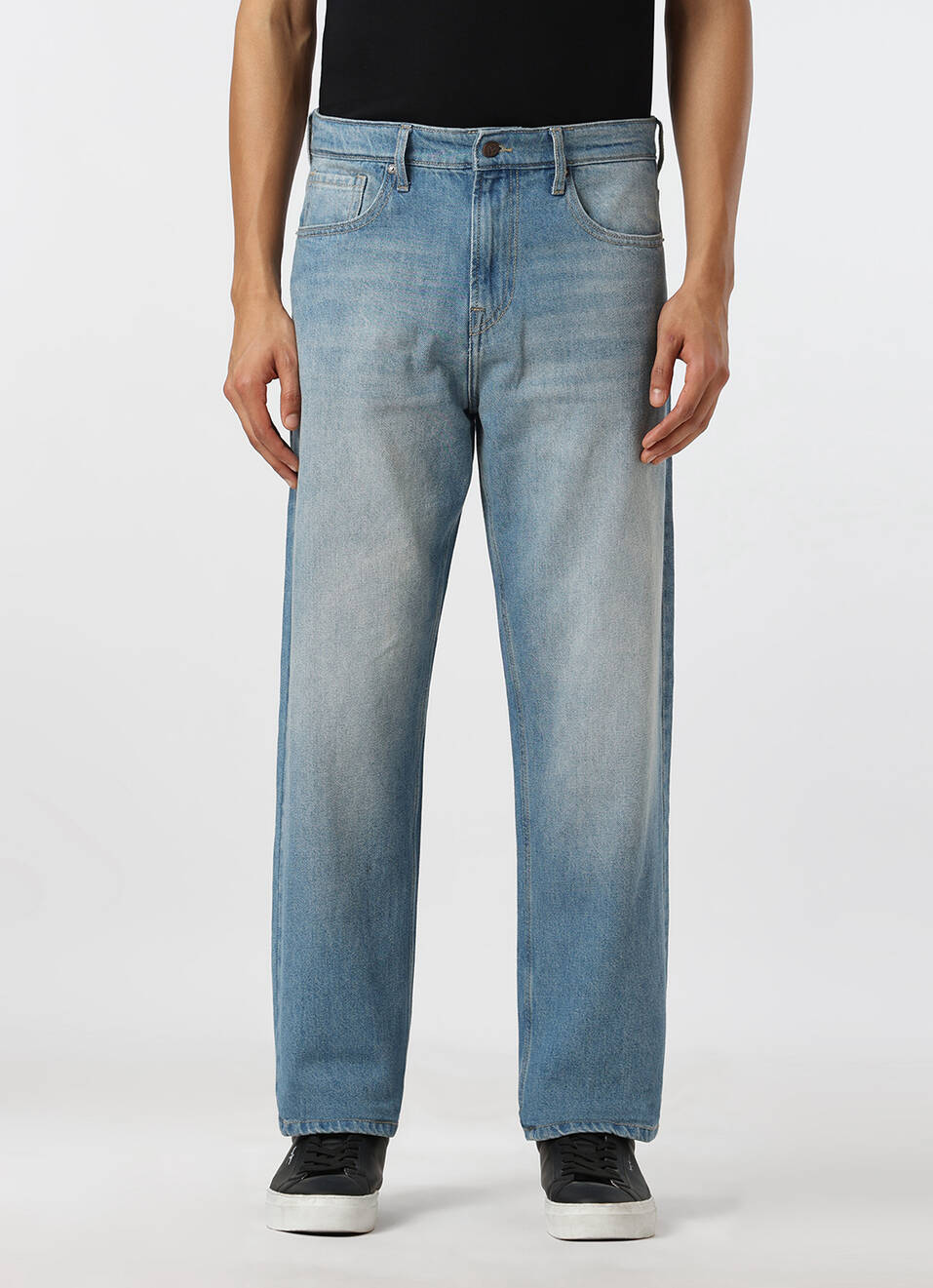 Men Light Blue Baggy Fit Mid Rise Tapered Jeans, , large image number 2