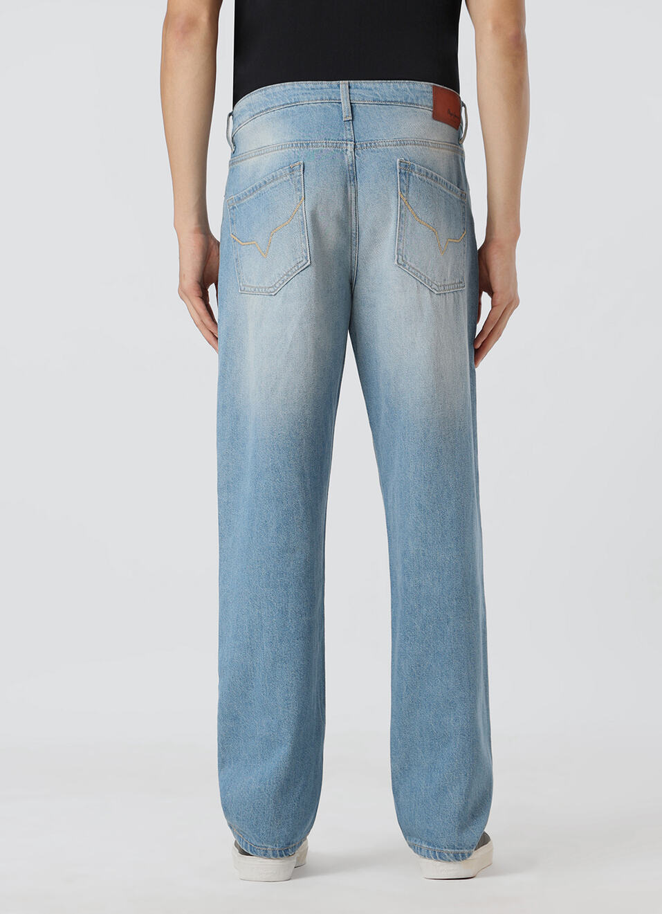 Men Light Blue Baggy Fit Mid Rise Tapered Jeans, , large image number 3