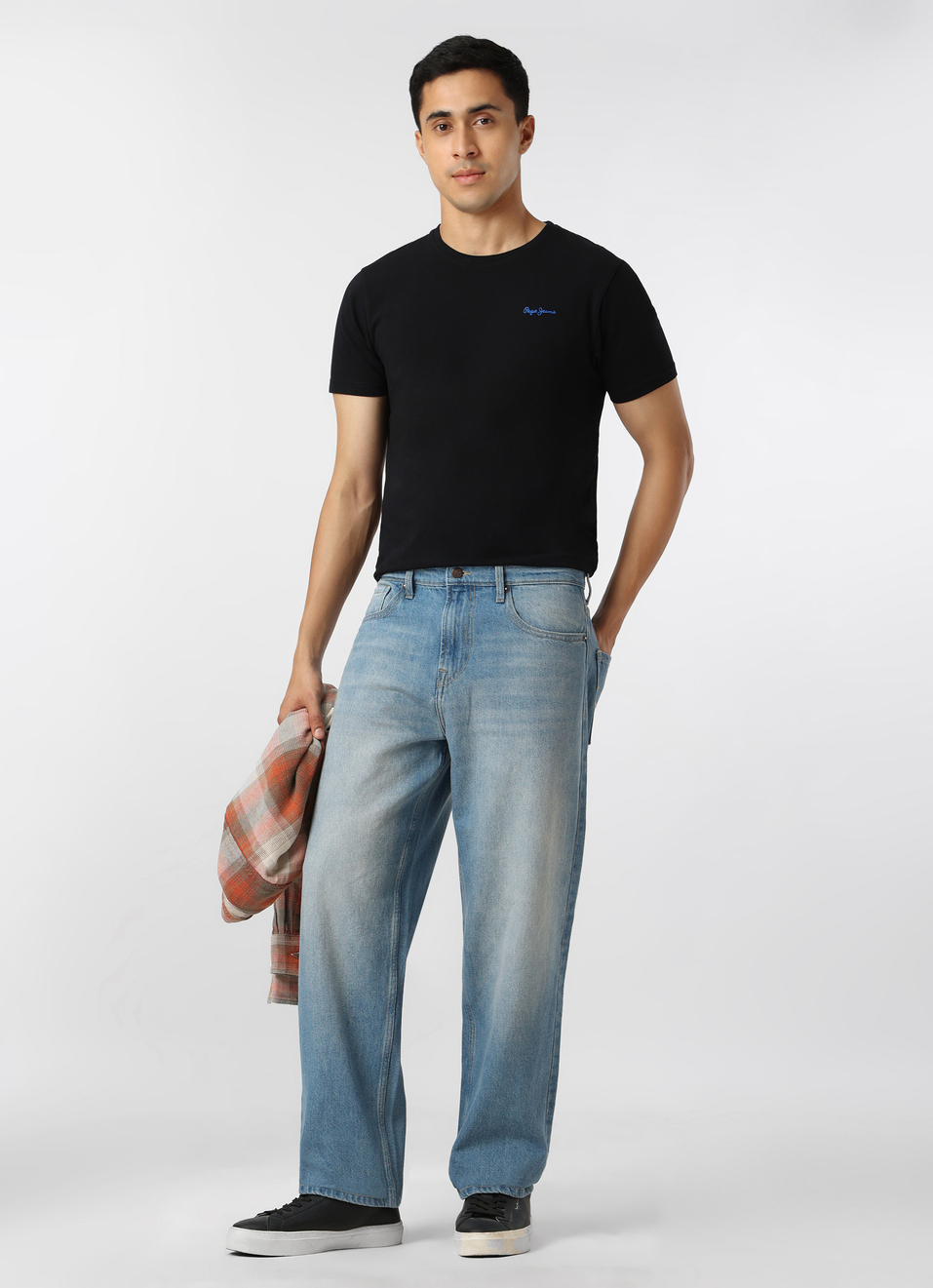 Men Light Blue Baggy Fit Mid Rise Tapered Jeans, , large image number 0