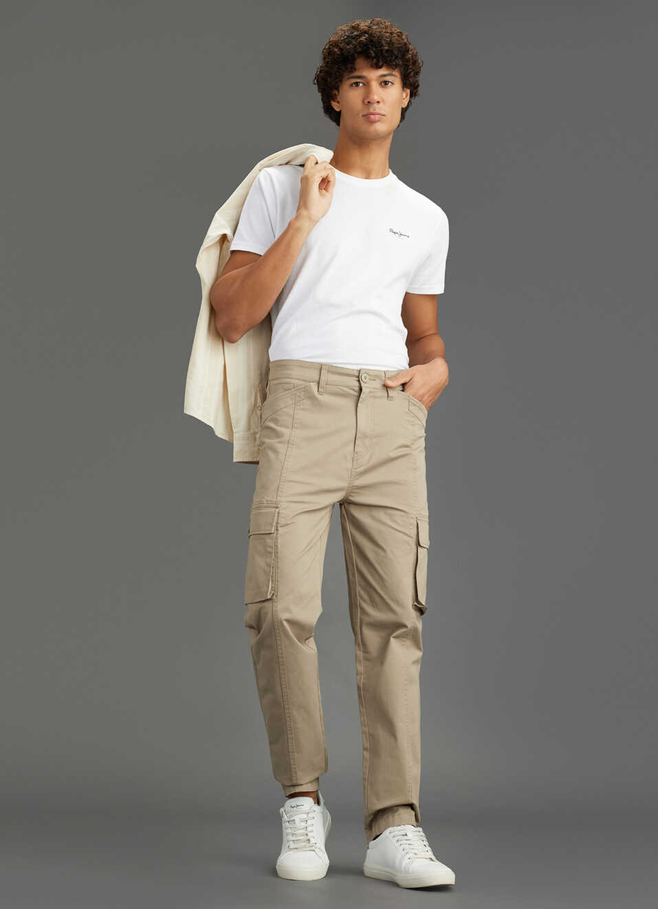 Men Khaki Beige Mid Rise Straight Fit Cargo Pants, , large image number 1