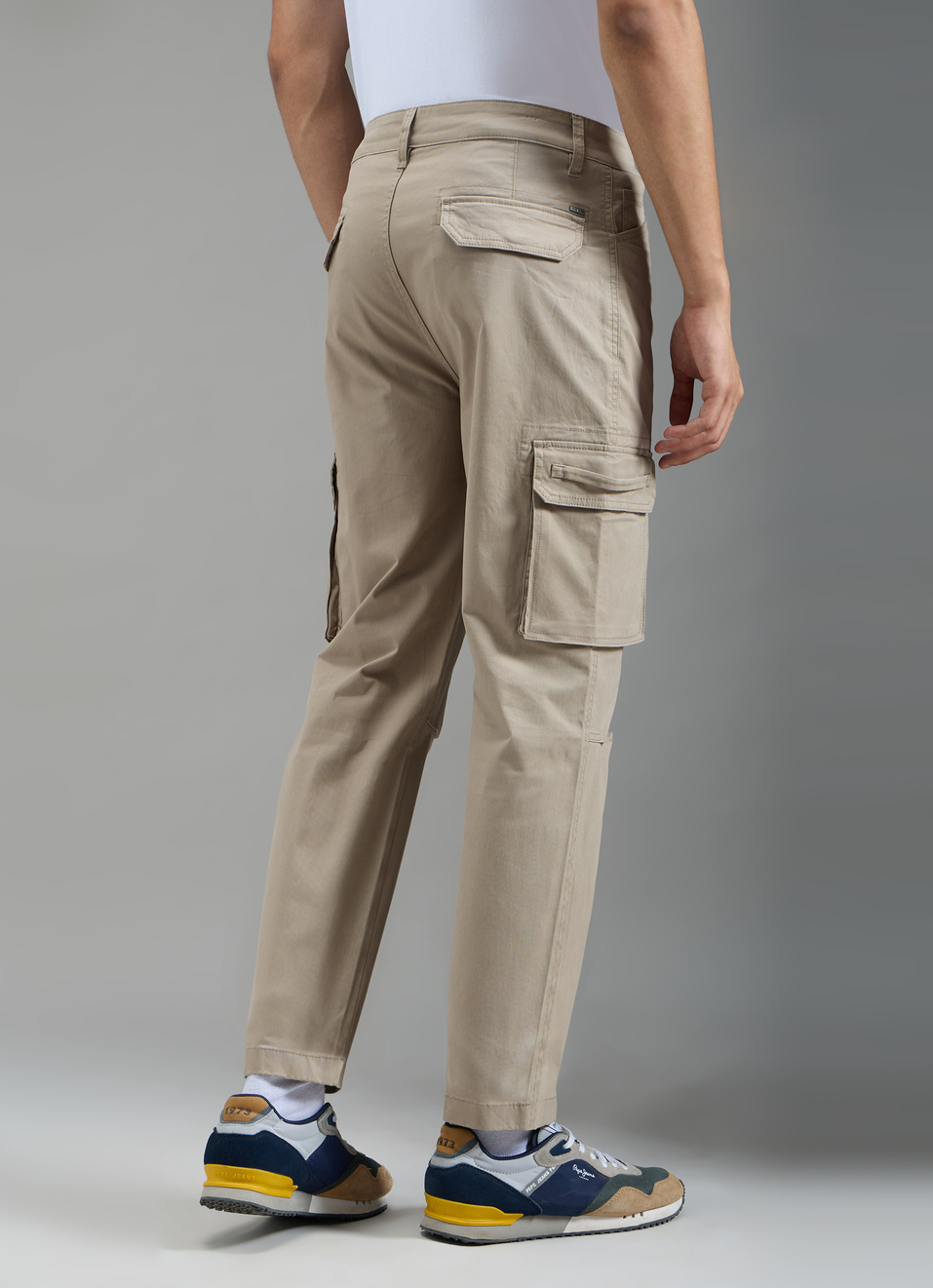 Men Khaki Beige Mid Rise Straight Fit Cargo Pants, , large image number 2