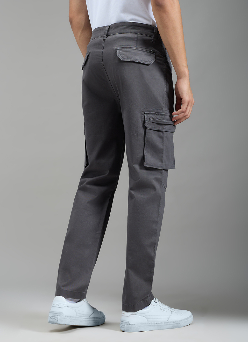 Men Dark Grey Stretchable Cargo Pants, , large image number 3