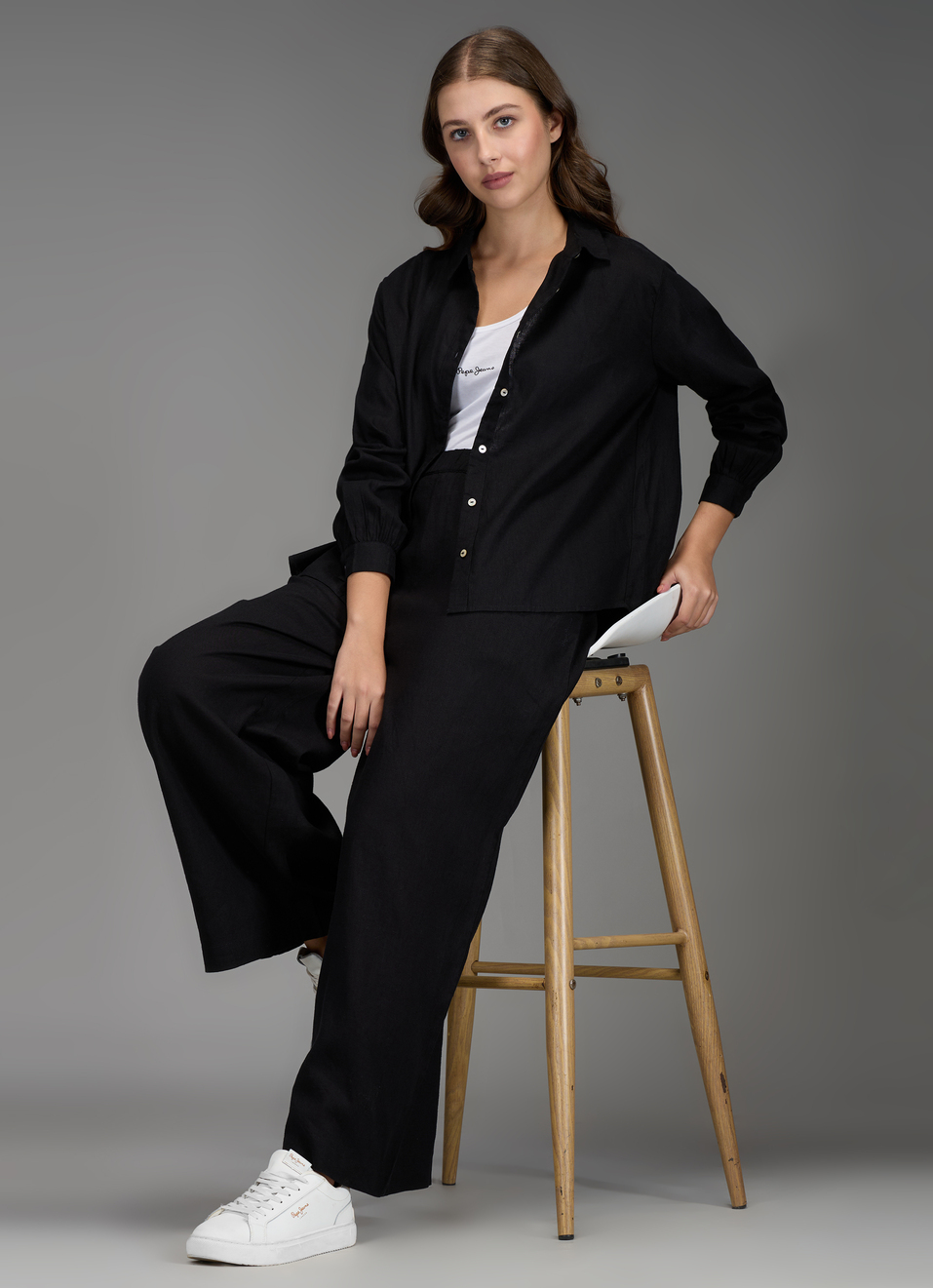Women Black Solid Wide Leg High Rise Pants, , large image number 1