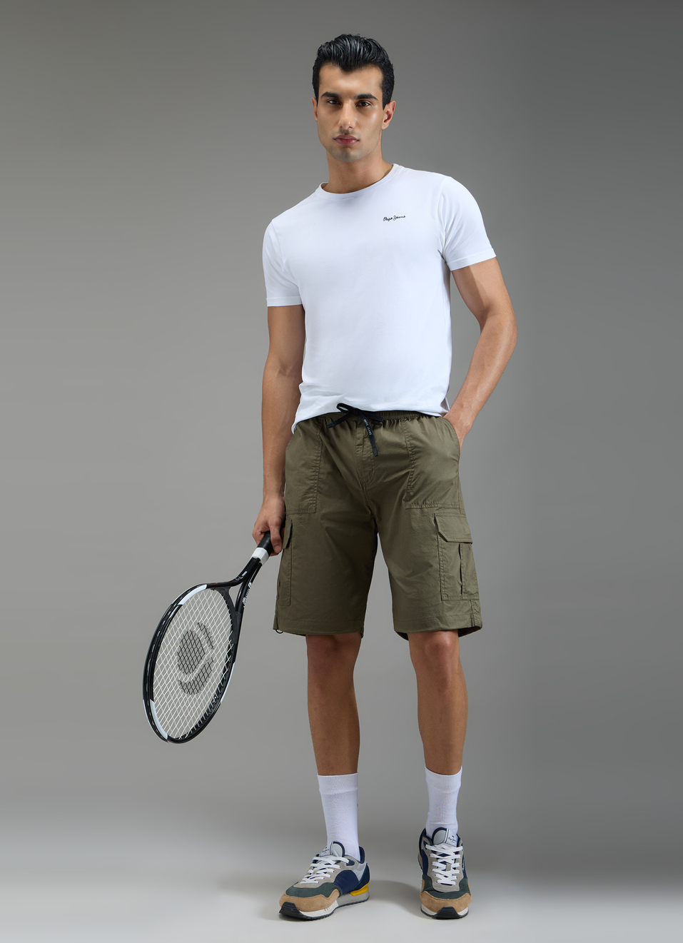 Men Olive Green Relaxed Fit Cargo Shorts, , large image number 5