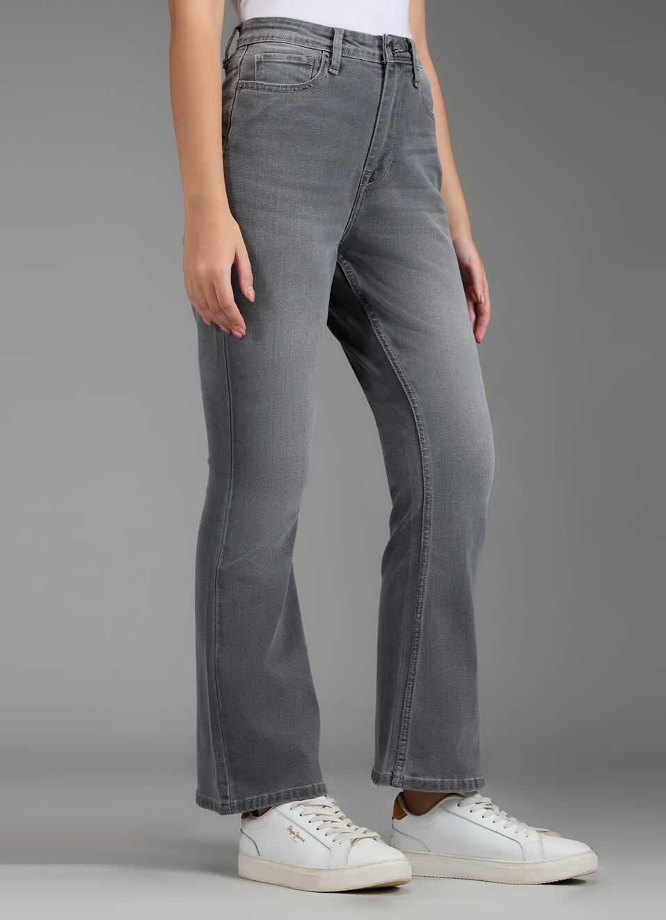 Women Grey Flared Fit High Rise Stretchable Jeans, , large image number 0