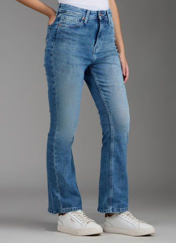 Women Blue Light Used Wide Leg Fit High Rise Stretchable Jeans