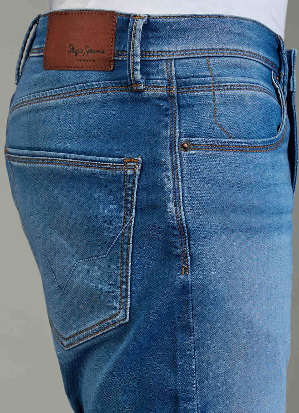 Men Blue Medium Used Straight Fit Mid Rise Stretchable Jeans, , large image number 4