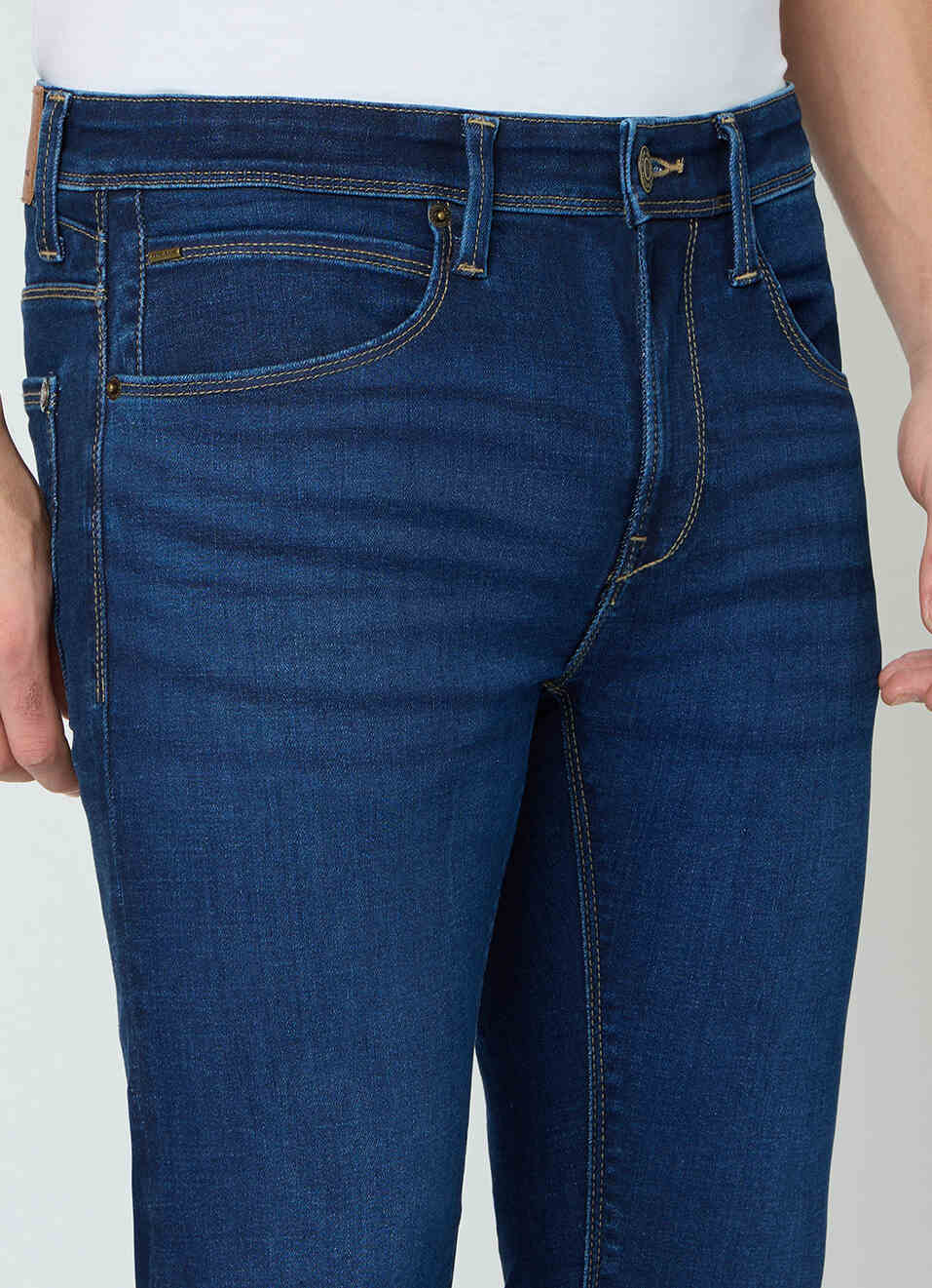 Men Blue Slim Fit Mid Rise Stretchable Jeans, , large image number 4