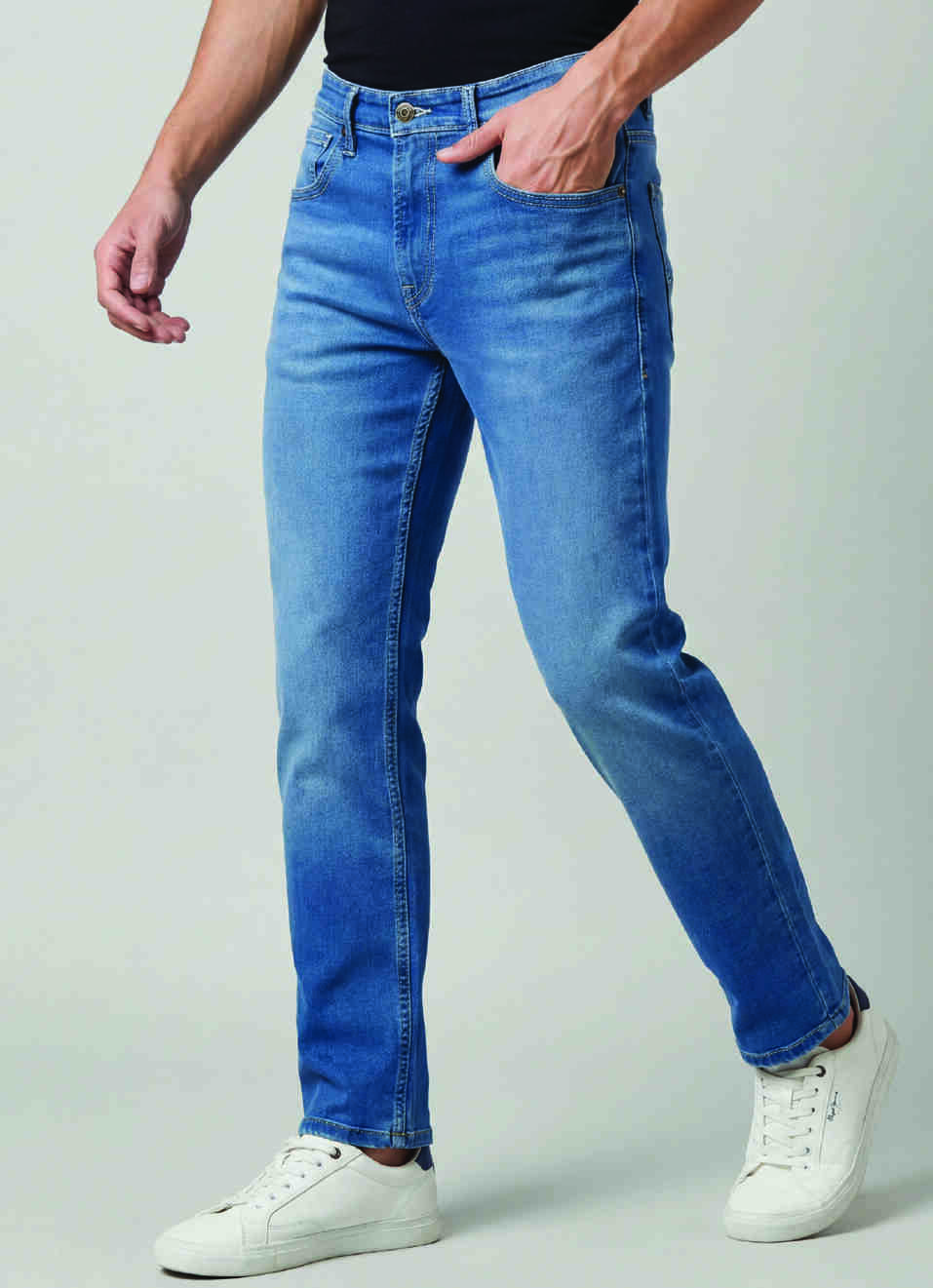 Men Blue Mid Rise Straight Fit All Clima Jeans, , large image number 0