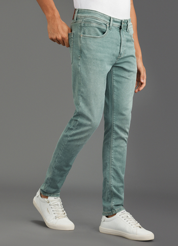 Men Sage Green Mid Rise Tapered Fit Jeans