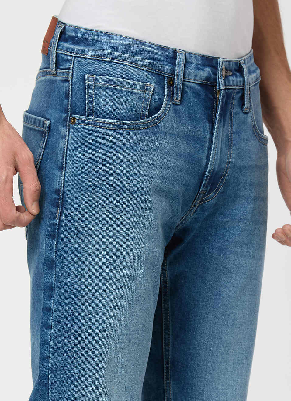 Men Blue Mid Rise Straight Fit All Clima Jeans, , large image number 4