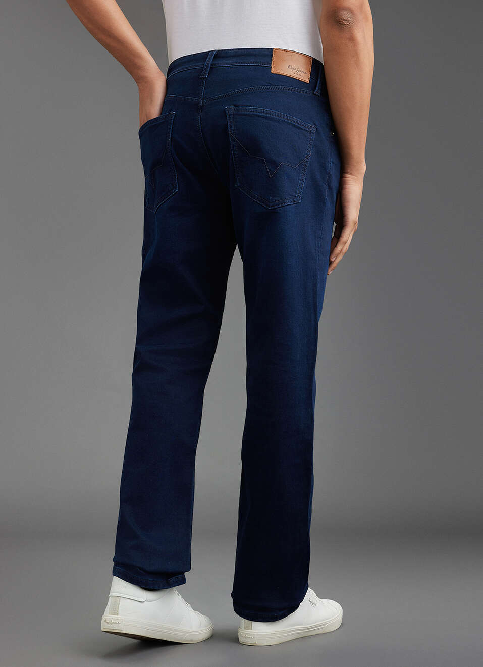 Men Dark Bule Mid Rise Straight Fit Jeans, , large image number 3