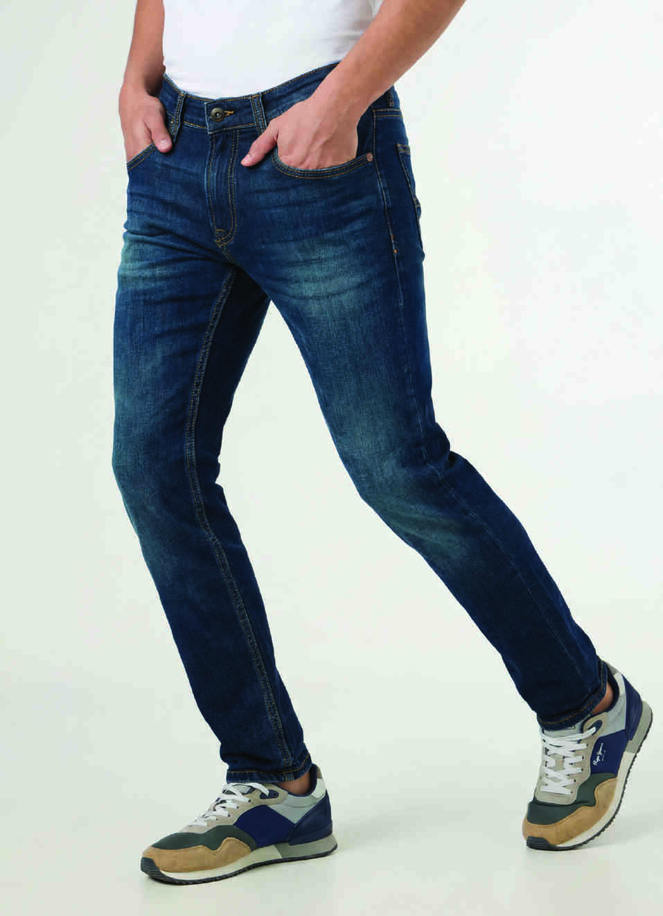 Men Blue Low Rise Slim Fit Stretchable Jeans, , large image number 0