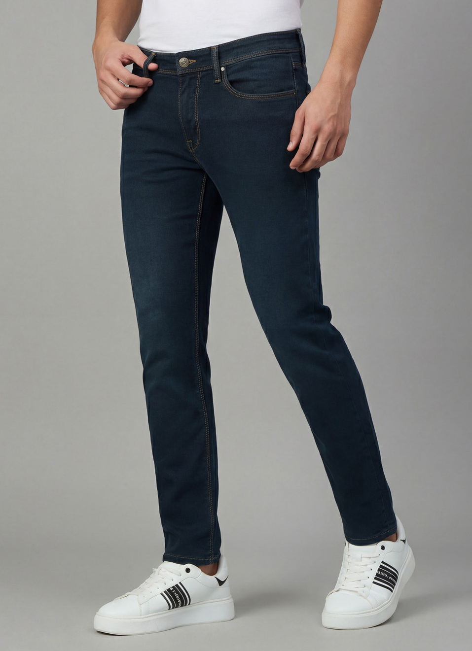 Men Blue Slim Fit Stretchable Jeans, , large image number 0