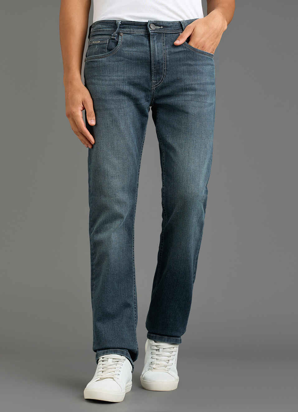 Men Green Mid Rise Straight Fit Jeans, , large image number 2