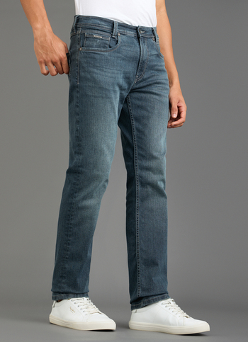 Men Green Mid Rise Straight Fit Jeans