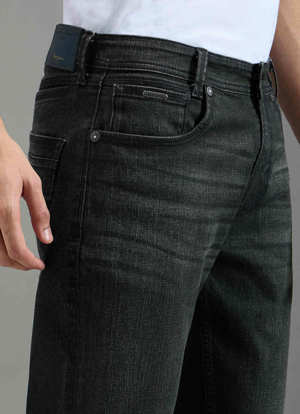 Men Dark Used Straight Fit Jeans, , large image number 4