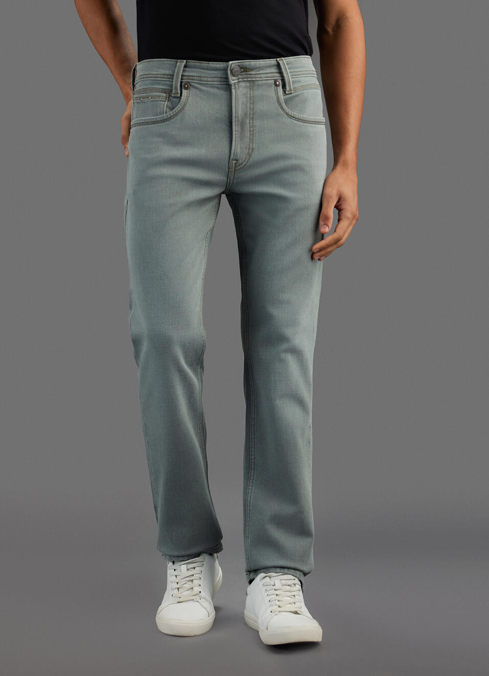 Men Blue Dark Used Straight Fit Mid Rise Stretchable Jeans, , large image number 2