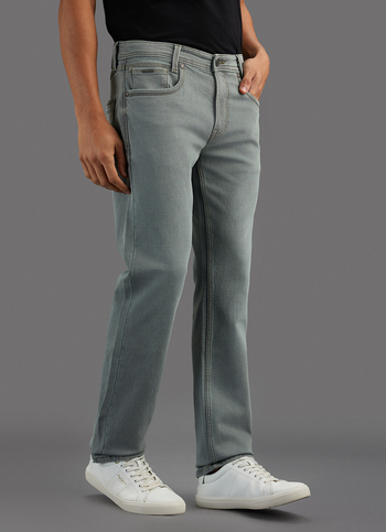 Men Blue Dark Used Straight Fit Mid Rise Stretchable Jeans