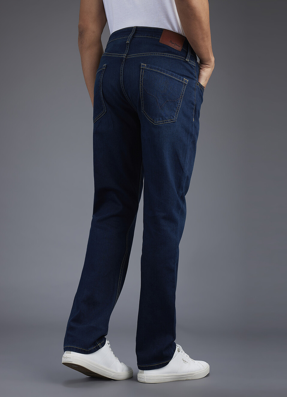 Men Blue Straight Fit Mid Rise Stretchable Jeans, , large image number 3