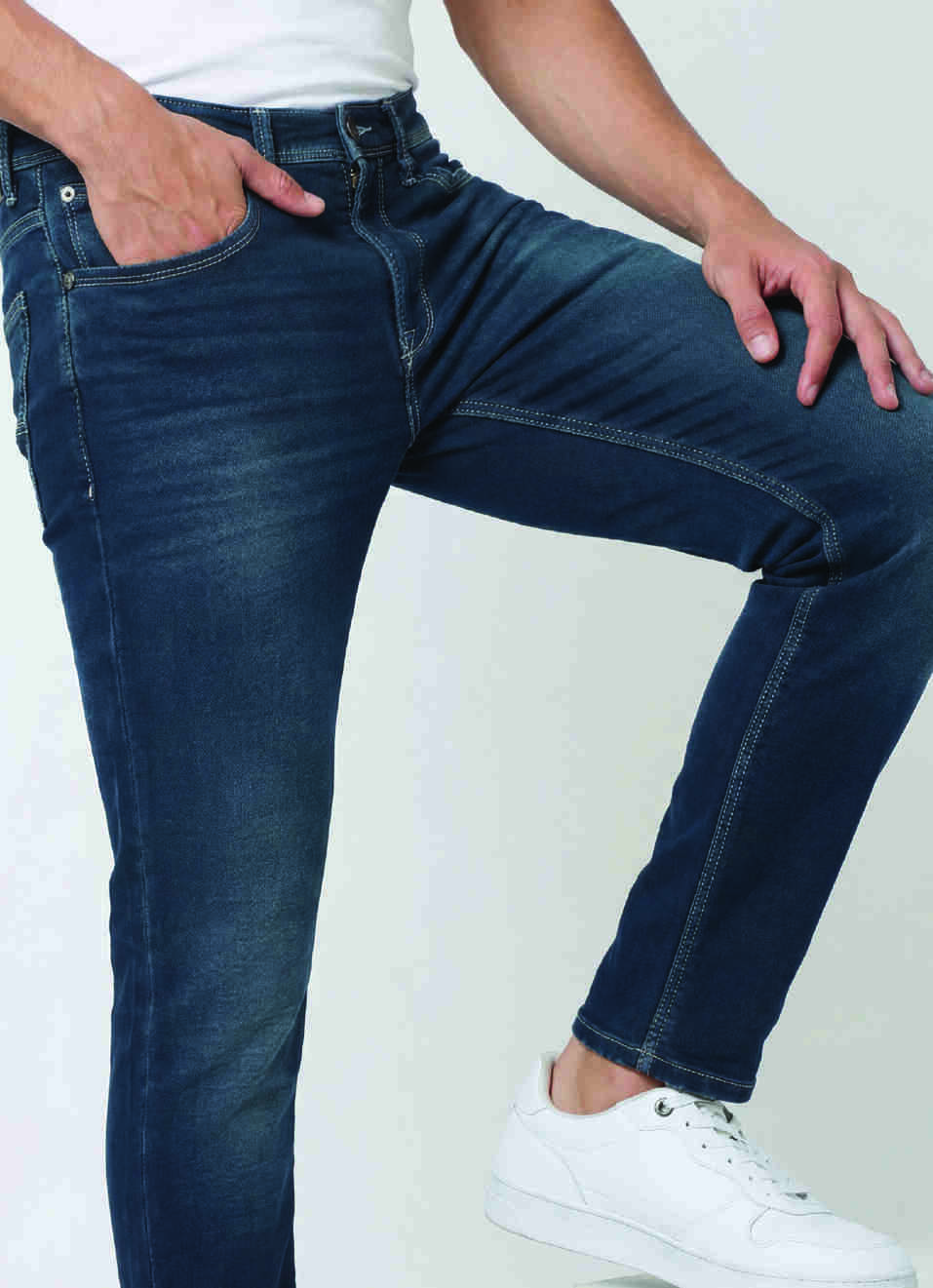 Men Blue Slim Fit Stretchable Jeans, , large image number 0