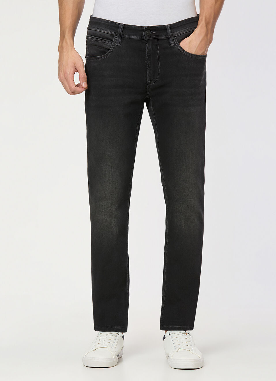 Men Black Mid Rise Slim Fit All Clima Jeans, , large image number 2