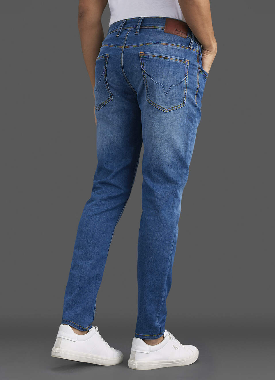 Men Blue Mid Rise Tapered Fit Jeans , , large image number 3