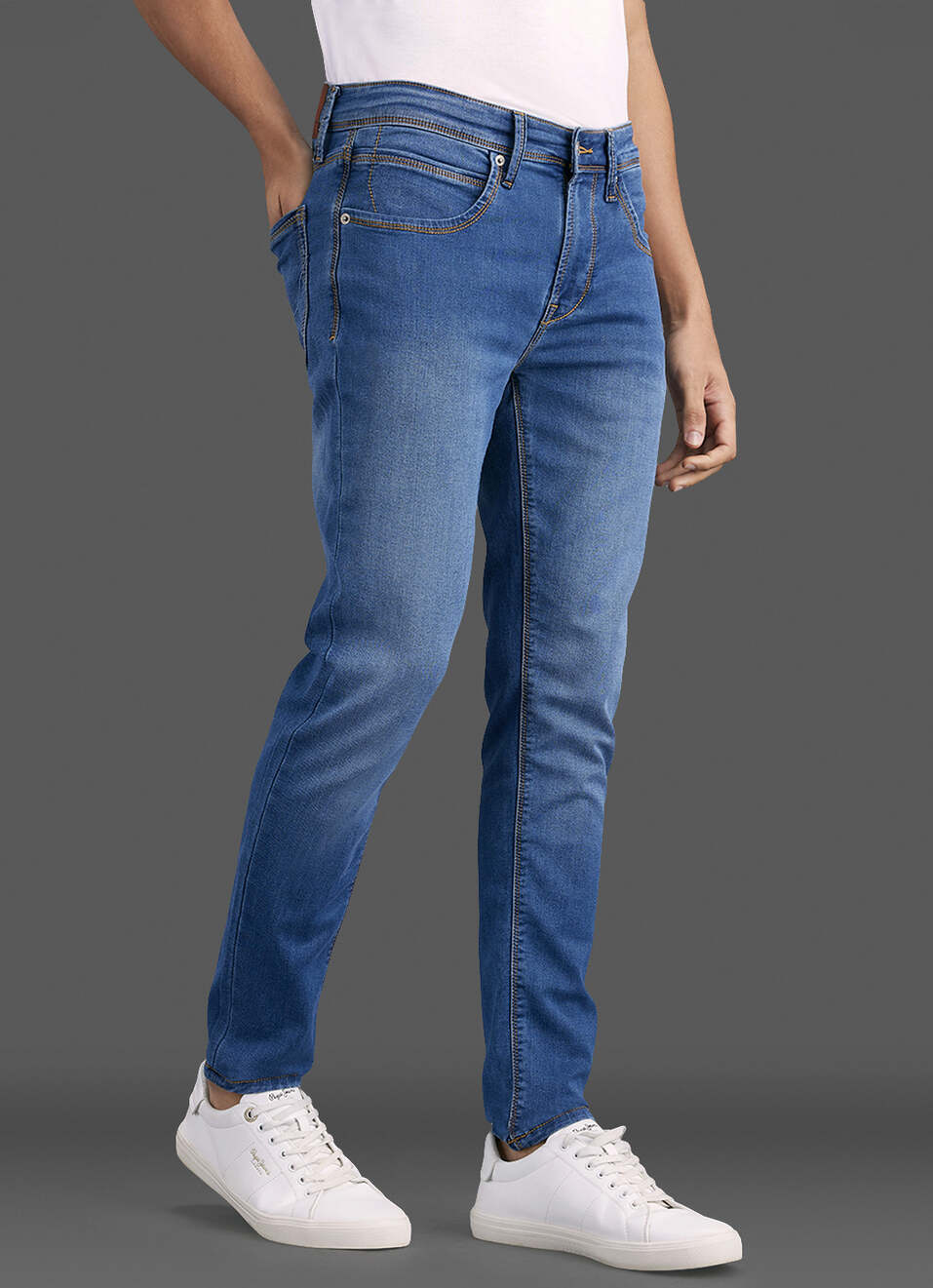 Men Blue Mid Rise Tapered Fit Jeans , , large image number 0