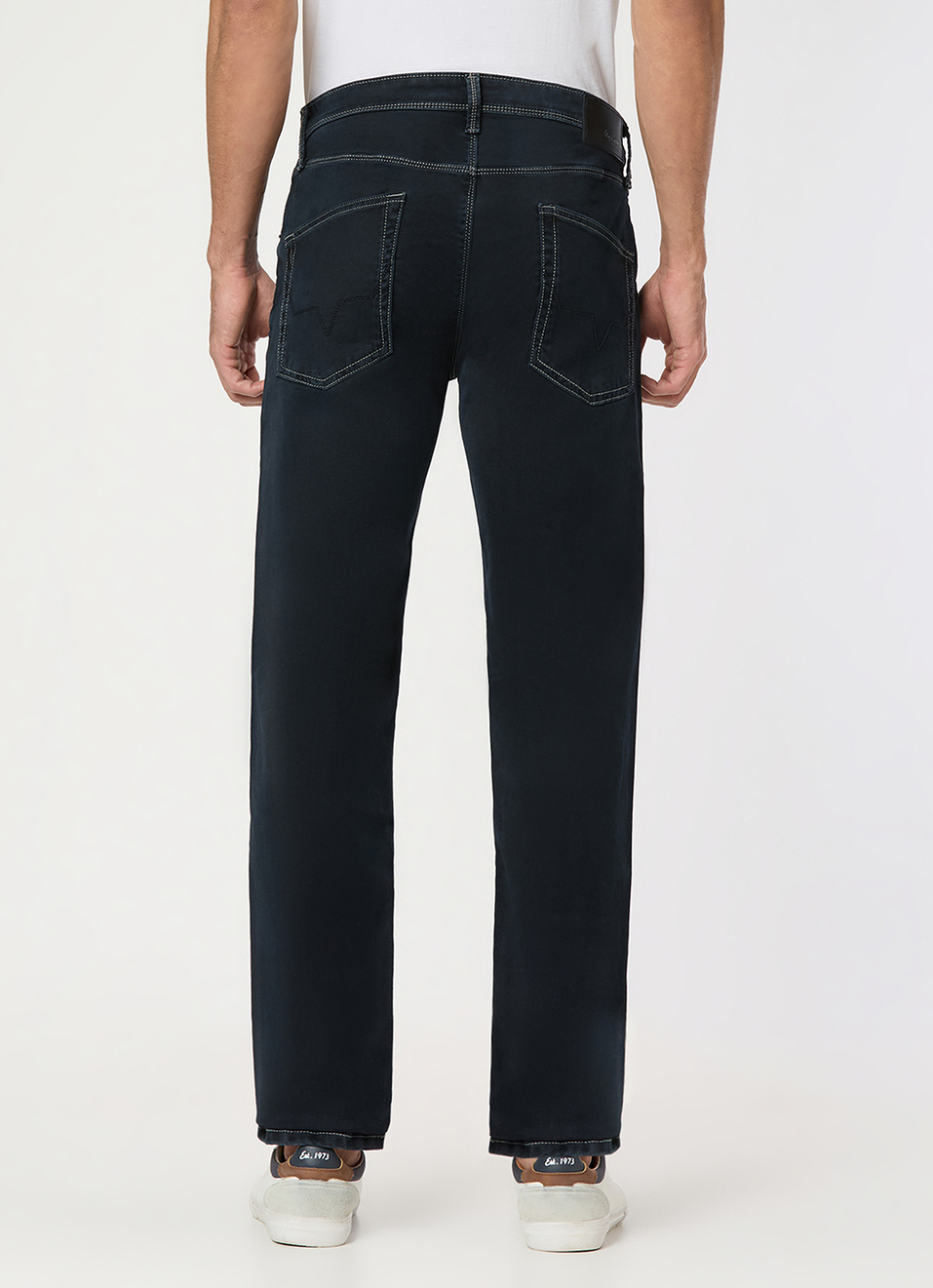 Men Black Mid Rise Straight Fit All Clima Jeans, , large image number 3