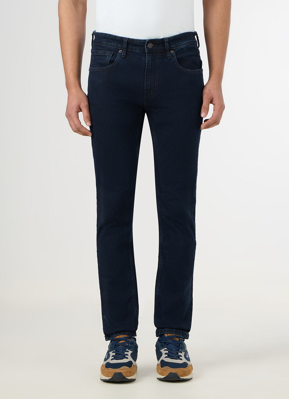 Men Black Slim Fit Low Rise Stretchable Jeans, , large image number 2