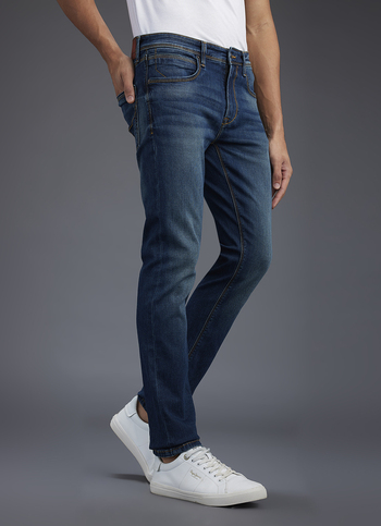 Men Blue Slim Fit Mid Rise Stretchable Jeans