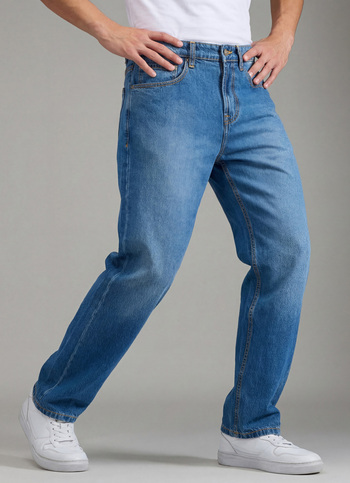 Men Blue Mid Rise Tapered Jeans
