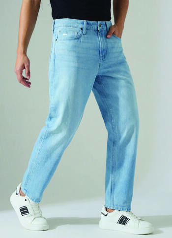 Men Blue Mid Rise Tapered Jeans
